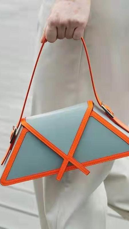 New minimalist bag for women